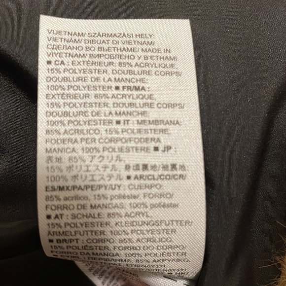 Beautiful girl faux fur coat - Picture 5 of 7